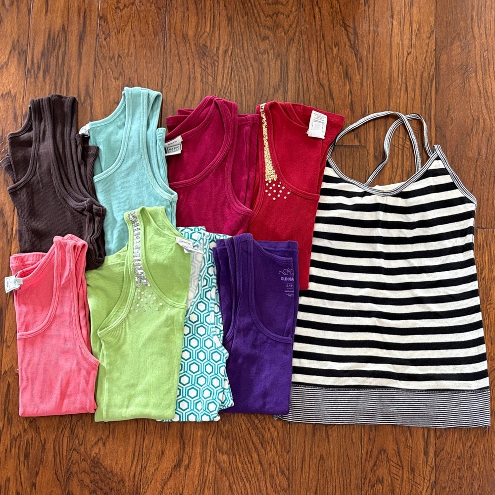 Old Navy Small ribbed tank tops in Vibrant Colors